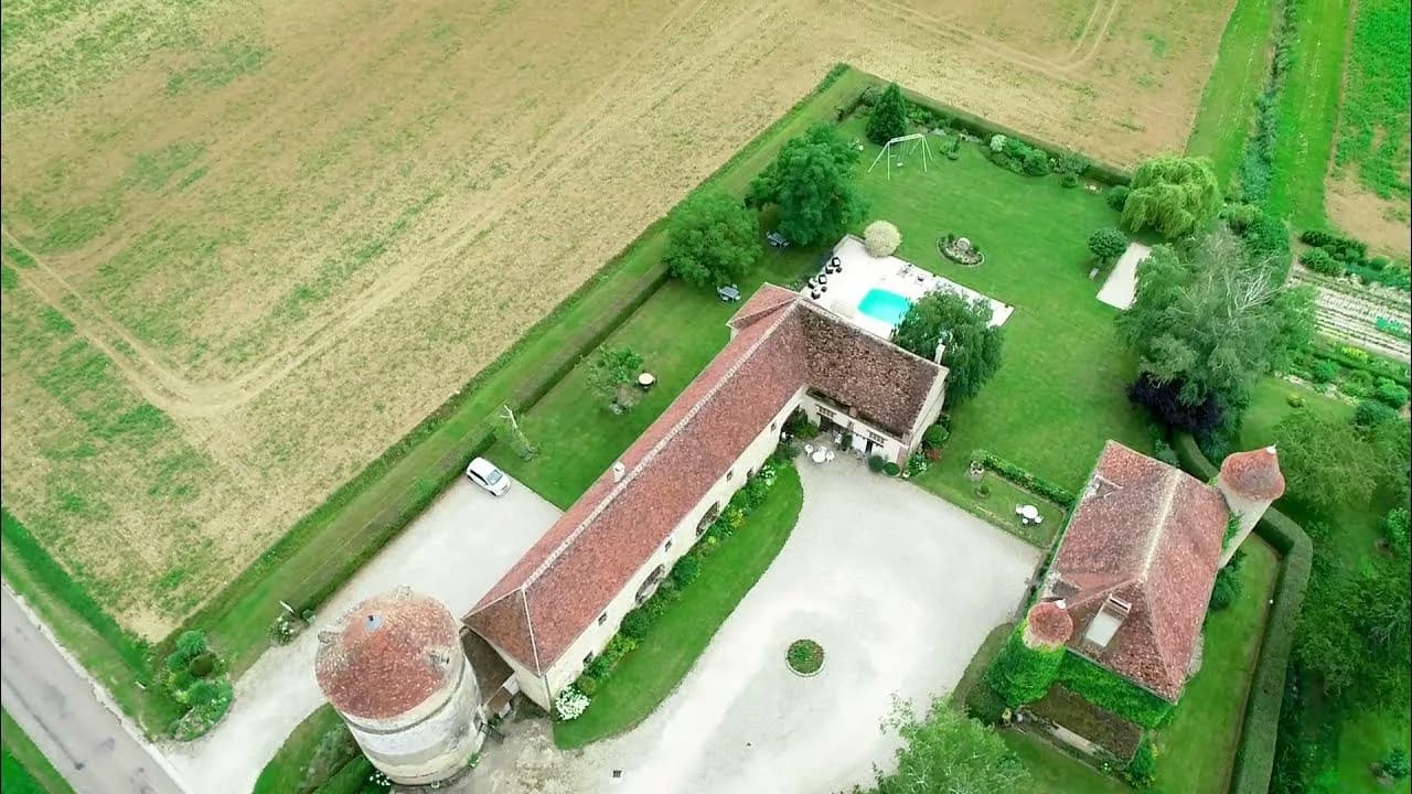 Les Granges du Château de Ribourdin